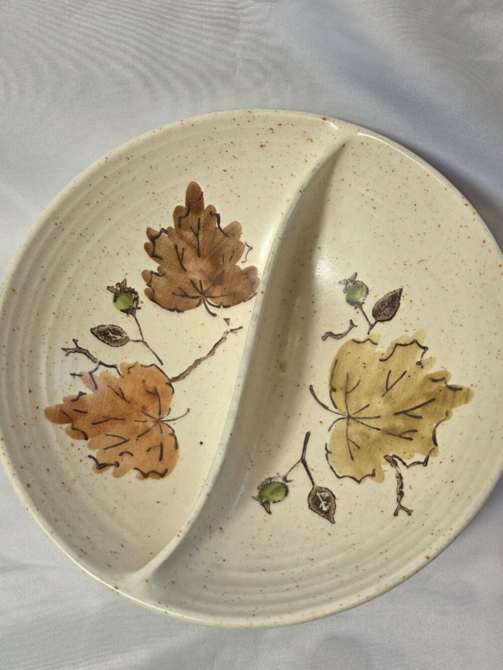 Metlox Poppytrail Woodland Gold Divided Serving Bowl Brown, Orange & Green Leave